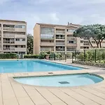 Apartment Preco 459 Maxime 4 Couchages Piscine Et Parking