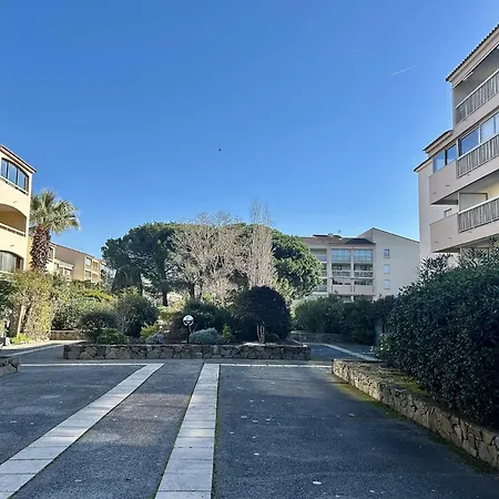 Apartment Preco 459 Maxime 4 Couchages Piscine Et Parking
